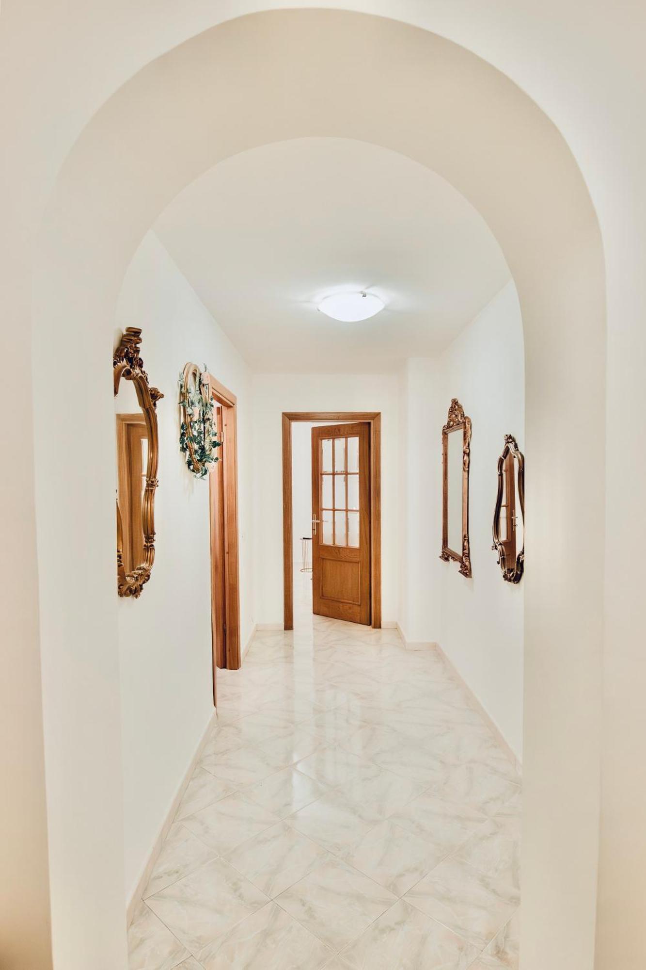 Golden Luxury Home - San Giovanni - 10 Min To Basilica Of San Giovanni - 25 Min To Colosseum Rome Extérieur photo