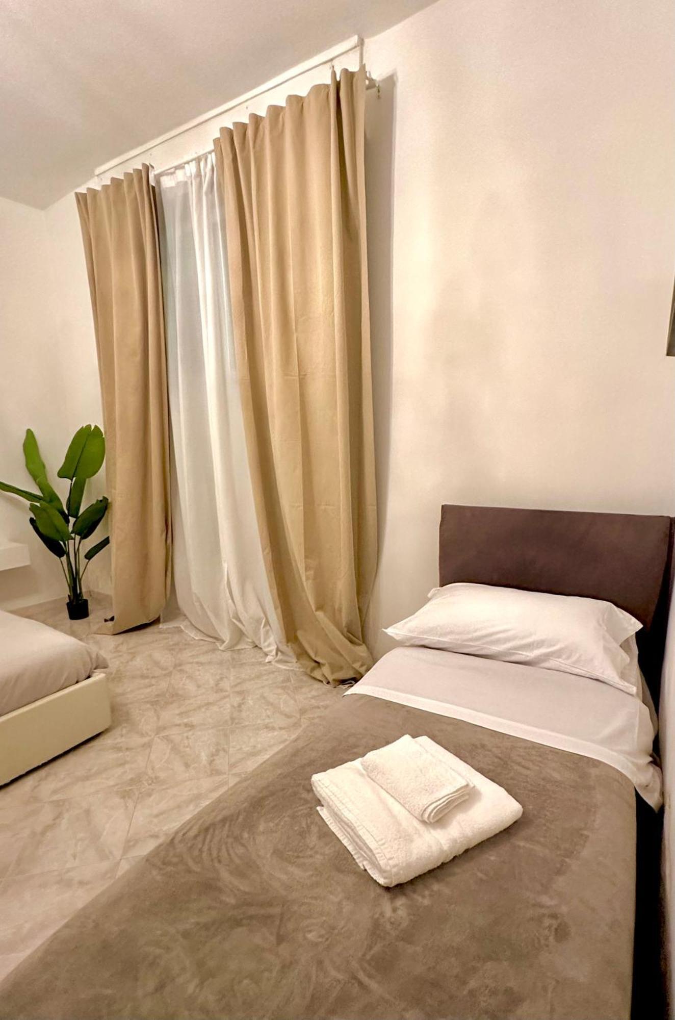 Golden Luxury Home - San Giovanni - 10 Min To Basilica Of San Giovanni - 25 Min To Colosseum Rome Extérieur photo